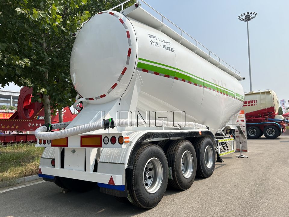 China Bulk Cement Tank Trailer